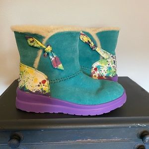 Women’s Ugg boots (I ❤️Uggs) size 8